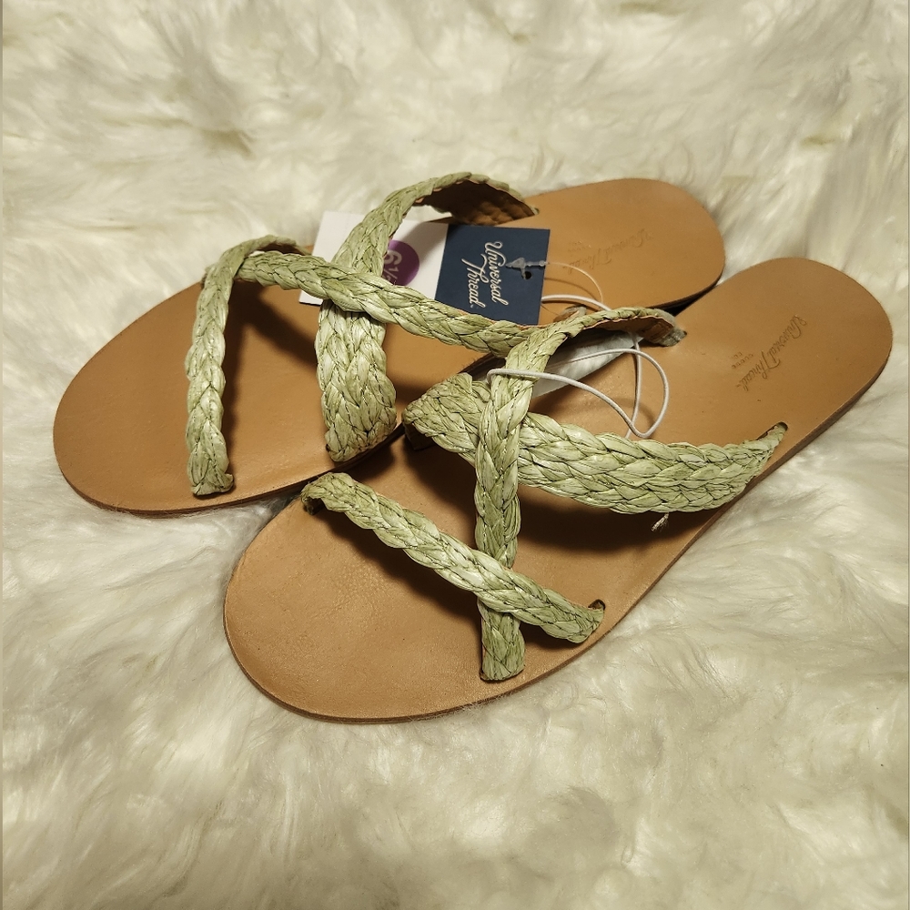 Universal Thread/ Sage Opal Sandals